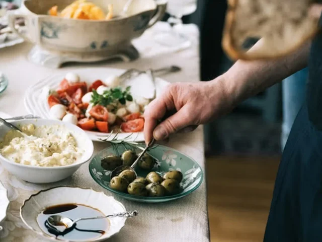 Mediterranean Diet Can Lower Mortality Risk for Women, What to Know
